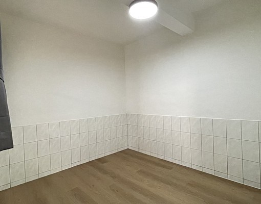 近輕軌站｜整新明亮公寓二樓｜家具寵物可談｜可租補 - Image 8