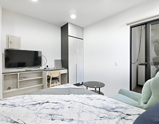 超美可寵🔥可雙租補🔥衛浴開窗🔥陽台獨洗流理台 - Image 2