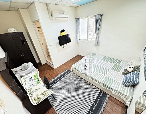 新光/大遠百☪採光精品大空間☪木地板☪採光大衛浴☪獨曬 - Image 1