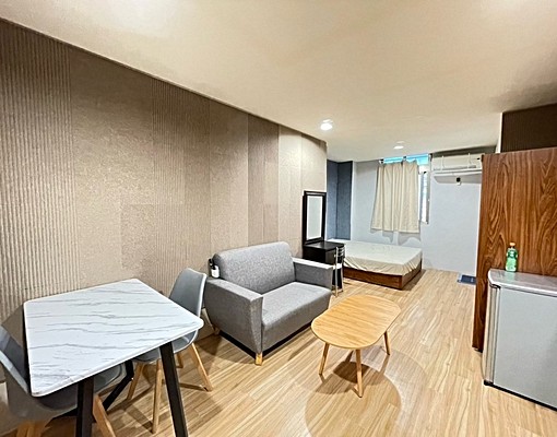 捷運徐匯中學5分/全新裝潢。獨立洗衣。可寵物。小飯廳 - Image 1