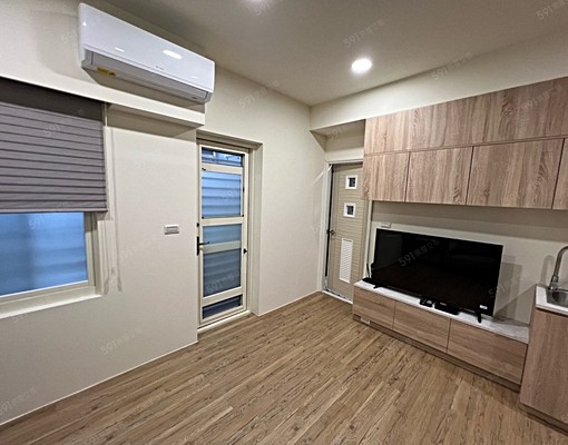 近南港展覽館站全新裝潢首租溫馨採光雙人陽台一樓套房代收垃圾 - Image 2