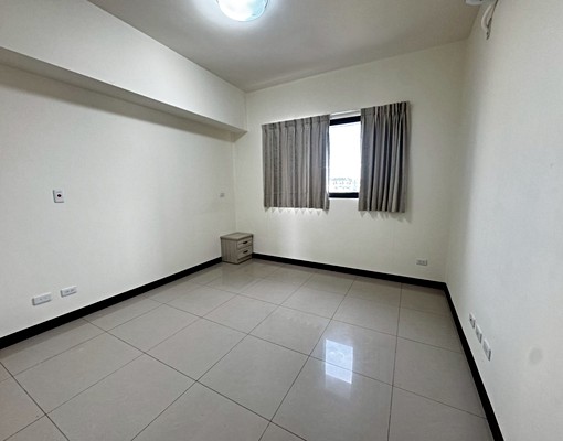 軍功東山商圈8年屋景觀2房2衛視野戶含平車管理費可入戶籍租補 - Image 7