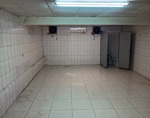 地下室整層出租適合倉庫或辦公室 - Image 6