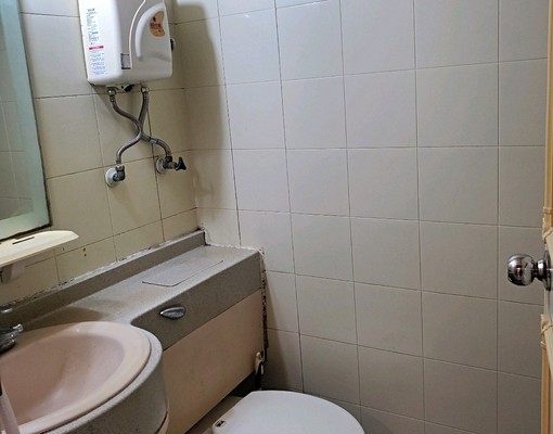 漢口路曉明女中旁樓中樓獨洗獨曬可租補 - Image 13