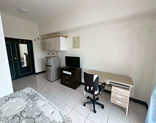 【大晟租屋】🌈東區全配明亮大套房(可租補)不收仲介費 - Image 2