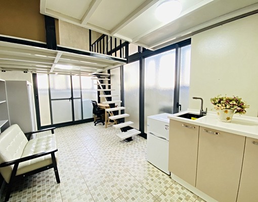 金山全新裝潢採光通風好陽台樓中樓獨立洗衣機流理台 - Image 1