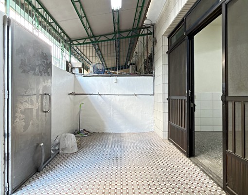 潭子~整棟透天~便宜出租 - Image 3