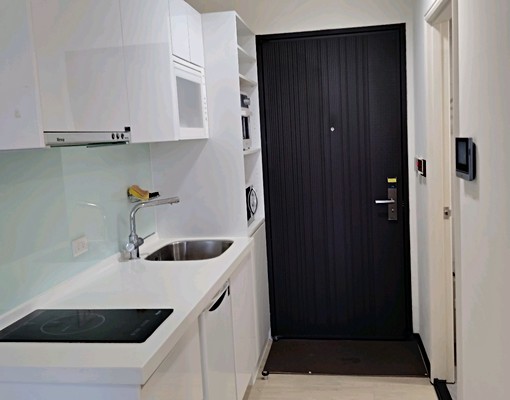 老高租屋~~交通便利/生活機能佳/優質套房/屋況亮麗 - Image 5