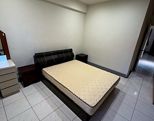 電梯三房.含管.傢俱電齊全 - Image 4