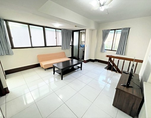 正一房一廳大陽台💖小資首選👍18坪/寵物友善 - Image 1