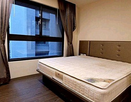 七期4房空屋附冷氣前後陽裝潢.含管理費平面車位 - Image 8