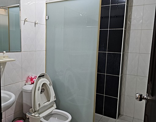 生活機能極佳,屋內採光良好,鬧中取靜。 - Image 11