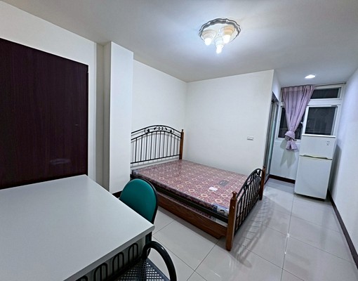 新埔❣️2F免爬高/採光通風/衛浴開窗/交通便利/生活機能好 - Image 1