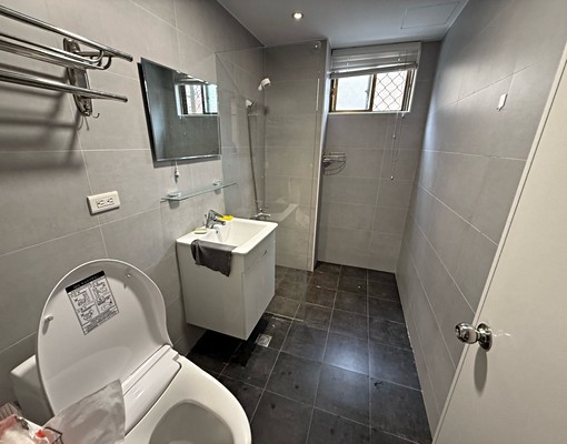 忠孝敦化捷運站東區精華地段一大房一大廳 - Image 15