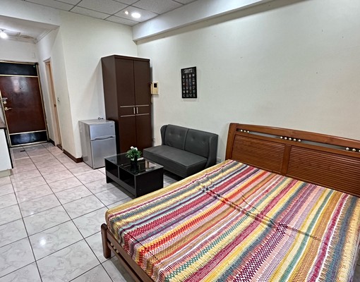 免仲介費✨麥當勞旁~有陽台的舒適套房～ - Image 3