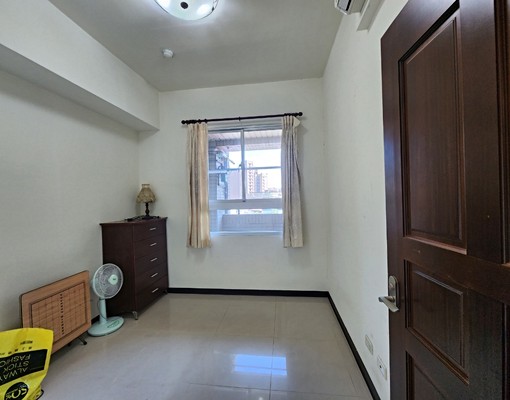 頂溪捷運樂華商圈~中庭社區電梯三房 - Image 3