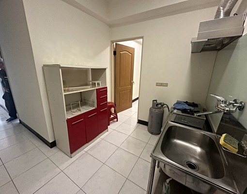 三重捷運約800公尺公寓一樓出入便利 - Image 3