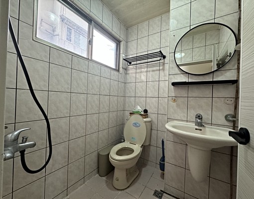 捷運明德站共生宅電梯大套房新裝潢傢俱全包網路可短租可炊可租補 - Image 5