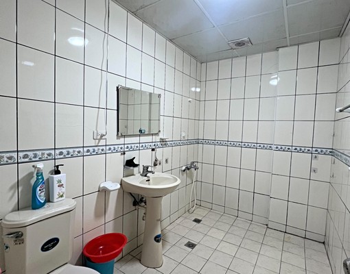 陽明高中旁路中路透天-雅房出租 - Image 4