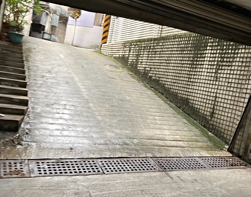 建國路商圈邊坡道平面車位 - Image 8