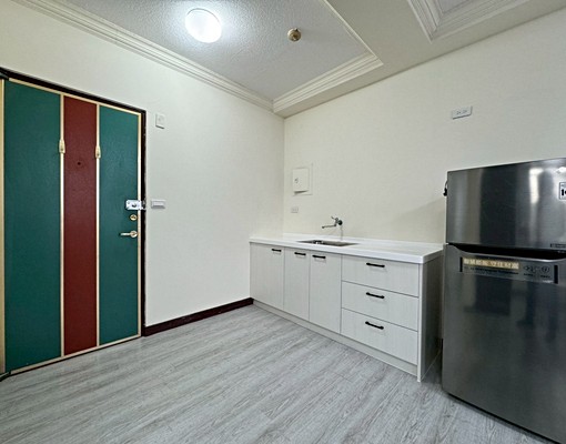 食衣住行機能方便近逢甲商圈接西屯路台灣大道通勤方便(台水電) - Image 3