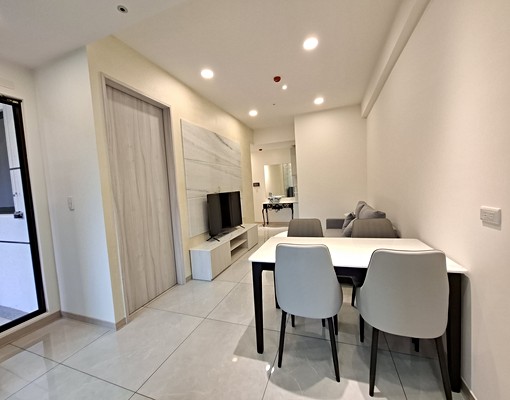 露臺前即公園,蒼翠欲滴,心曠神怡 - Image 4