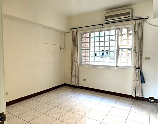 近假日花市八大學區三房 - Image 6