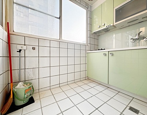 可租補)南屯理想貴族兩房平車可直接入住 - Image 6