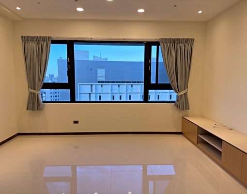 「社宅勿擾」可租補吉明秀高樓裝潢大兩房「近全新」 - Image 1