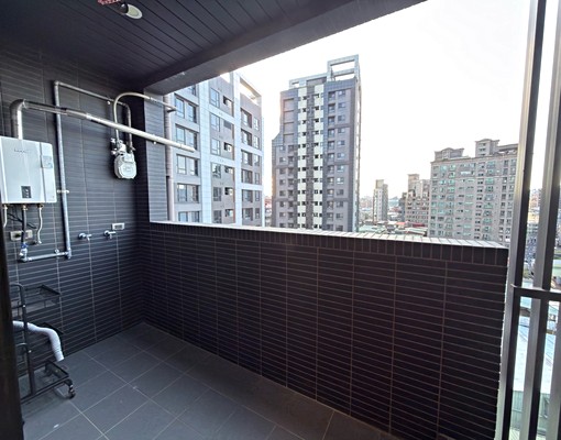 「社宅勿擾」可租補吉明秀高樓裝潢大兩房「近全新」 - Image 8