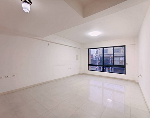 面寬4.5米|鳳林丹丹旁|店住透天 - Image 5