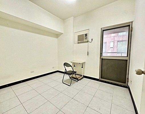 可租補也含管理費,安平五期大空間四房+平車 - Image 3