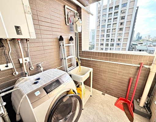 大橋頭站,全新裝潢,採光佳,大樓管,租補可談 - Image 13