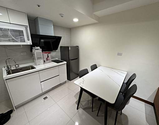 幸福成超俗兩房車全配出租歡迎租補洽吳原誌 - Image 2