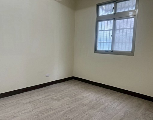 南亞科大旁/屋況全新整理/使用空間大/門前停車/可租補報稅 - Image 6