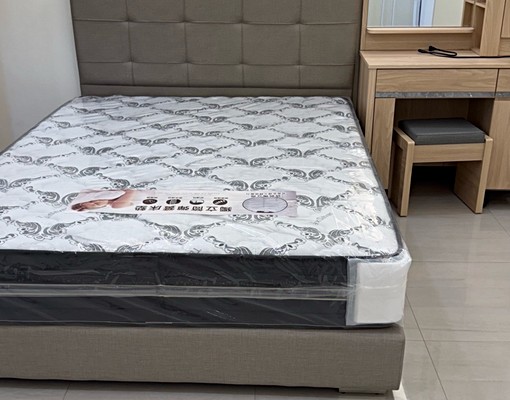 可當個人工作室,全新裝潢 - Image 1