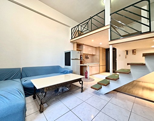 可租補戶籍🔥傢俱全配✅一房一廳樓中樓✨秒殺獨招💯 - Image 2