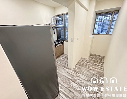 可三租補★美裝潢三房雙衛浴★電梯管理員★獨立廚房★傢俱電全配 - Image 5