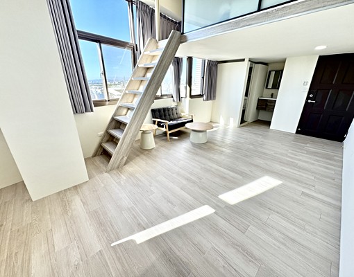 整棟全新🍁極品樓中樓🍁台水電帳單🍁室內機車 - Image 1