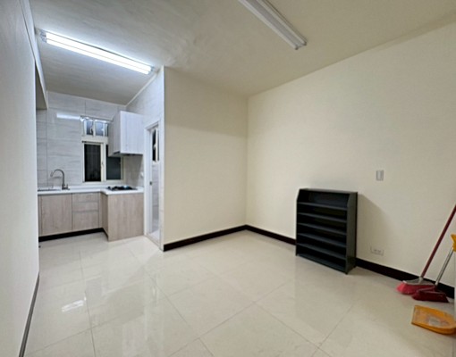 獨家✨全室裝潢【三房大公寓】多頂樓使用空間🌻台灣§長腿曾妹 - Image 5