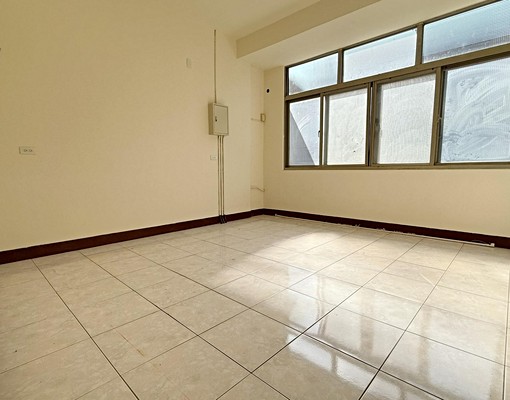 可租補!長租家具可談!沙鹿❤️全新整理透天店住緊鄰中山路學區 - Image 8