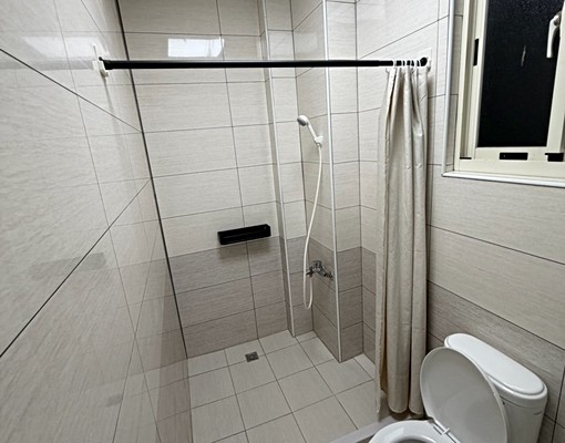 全新白色精緻溫馨電梯陽台套房獨立洗衣機機車位 - Image 5