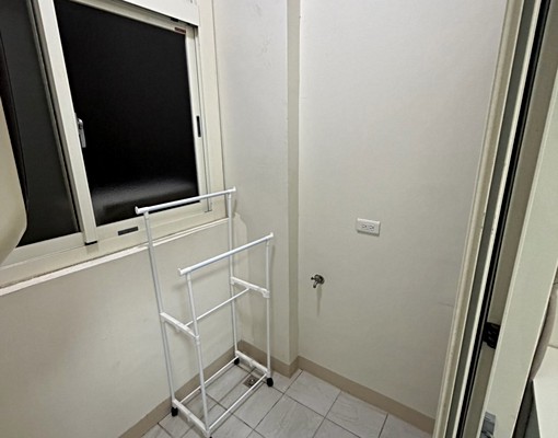 全新白色精緻溫馨電梯陽台套房獨立洗衣機機車位 - Image 8