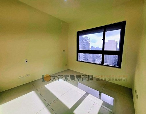 租全新屋況.大坪數4房附雙車位 - Image 6