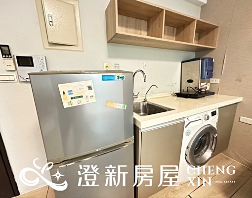 ✨近火車站、獨立陽台洗脫烘、傢俱齊全、流理台可開伙✨ - Image 7