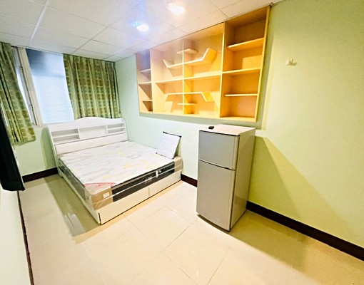 民生社區,新裝潢套房,可租補,電費便宜,獨立洗,限女 - Image 1