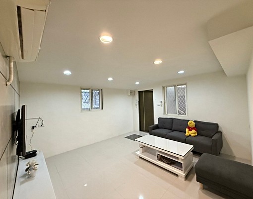 信義安和🏠正兩房採光通風/獨立露台洗曬/垃圾代收/機能強 - Image 3