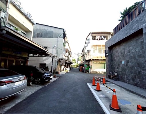 近鳳山火車站住辦合一騎樓透天 - Image 14