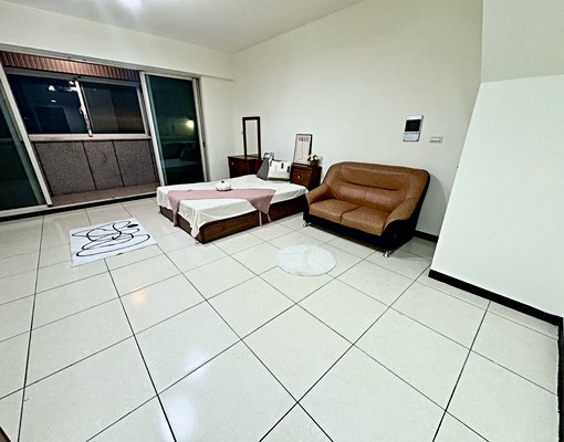 南崁交流道電梯套房/大陽台/代收垃圾/附網路第四台.機車車位 - Image 4