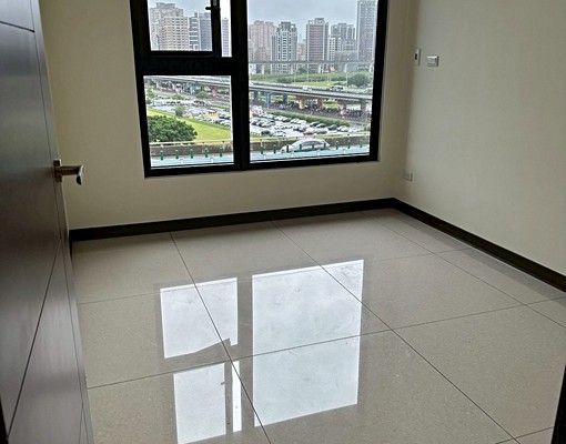 三重新成屋兩房加車(可租補) - Image 6